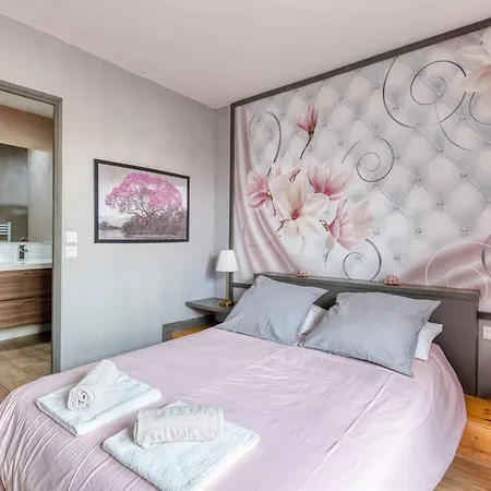 D'hotes La Bonne Mine Bed & Breakfast 4*