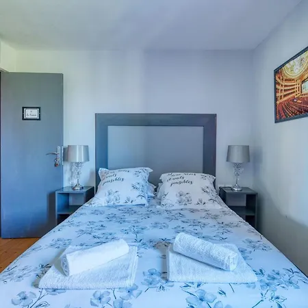D'hotes La Bonne Mine Oda ve Kahvaltı 4*