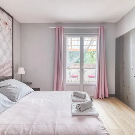 D'hotes La Bonne Mine Oda ve Kahvaltı 4*