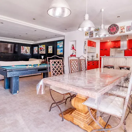 Frühstückspension D'hotes La Bonne Mine 4*